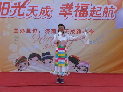 音乐教育学院开展“青春助力--关爱农民工子女志愿服务”行动