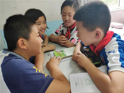 崇尚英雄 传承红色基因--济南市天成路小学少先大队委员会英雄中队创建纪实
