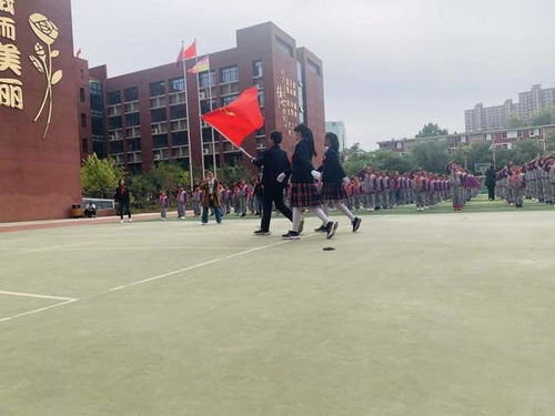 石家庄市东马路小学举行新队员入队仪式