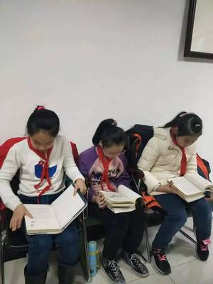 探寻春节礼俗 传承文化精神——济南市天成路小学大队部开展“小小雏鹰在行动”系列活动